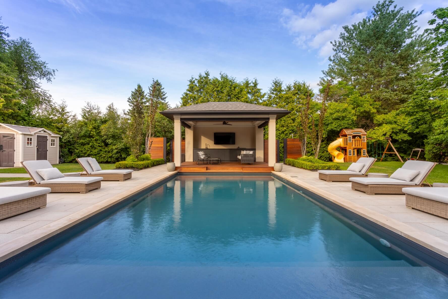 Georgian Design Build Outdoor Oasis